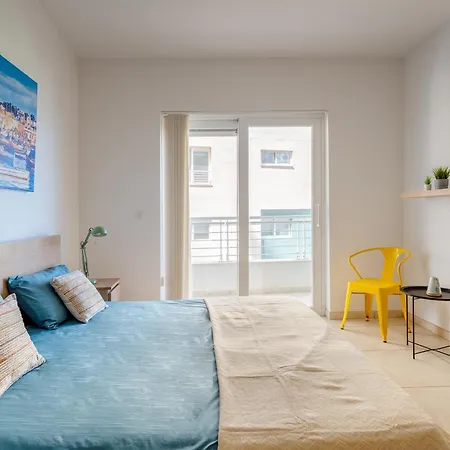Luxury Shared Apt W Sea View & Sunrise In