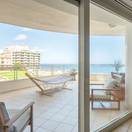 Luxury Shared Apt W Sea View & Sunrise In *
